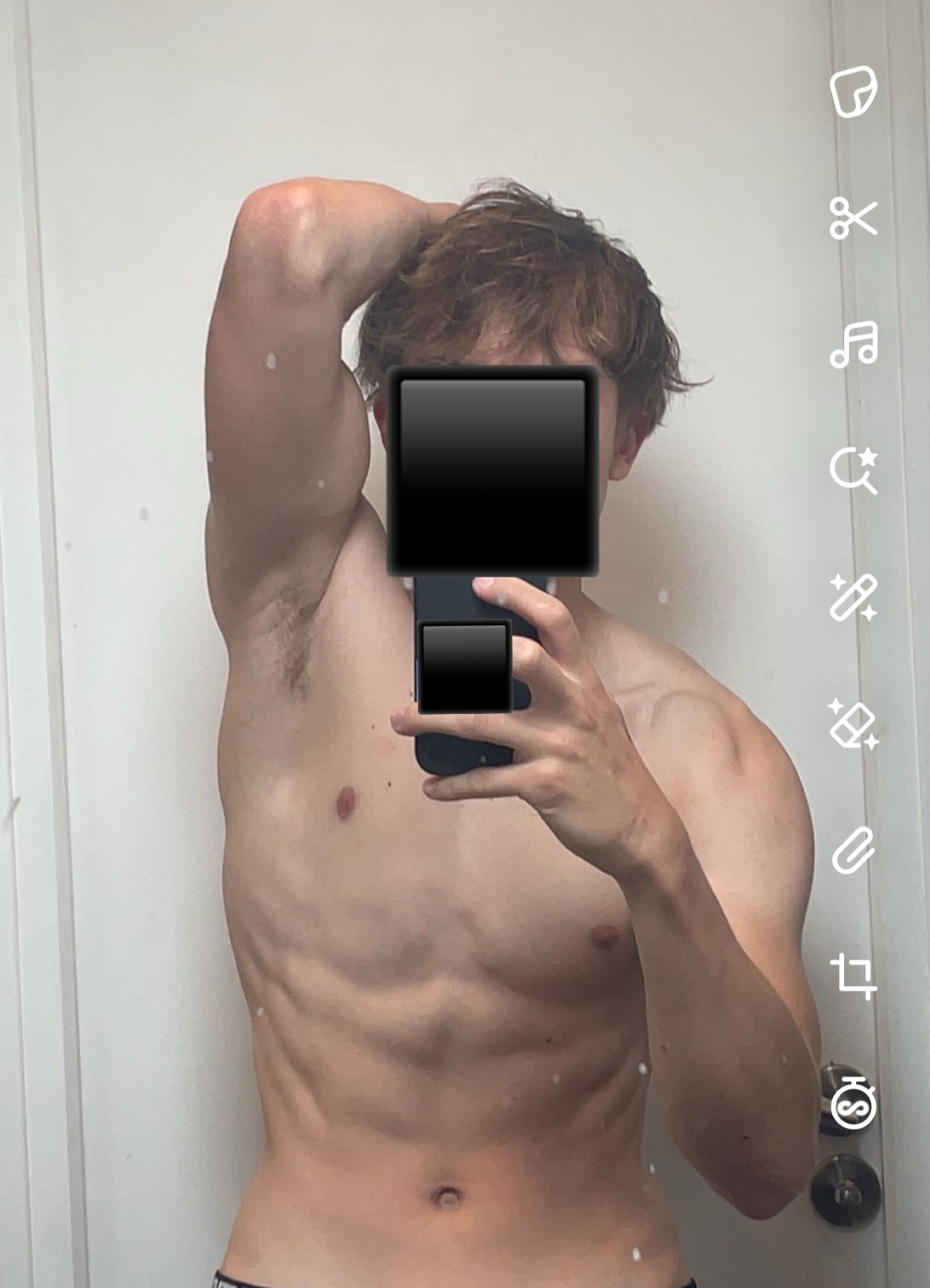 Profilo di Carmelien