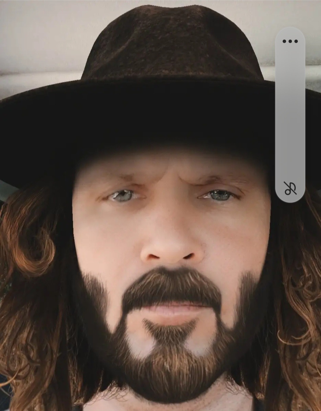 Profilo di Saifeddine