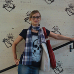 Profilo di Maria-lourdes